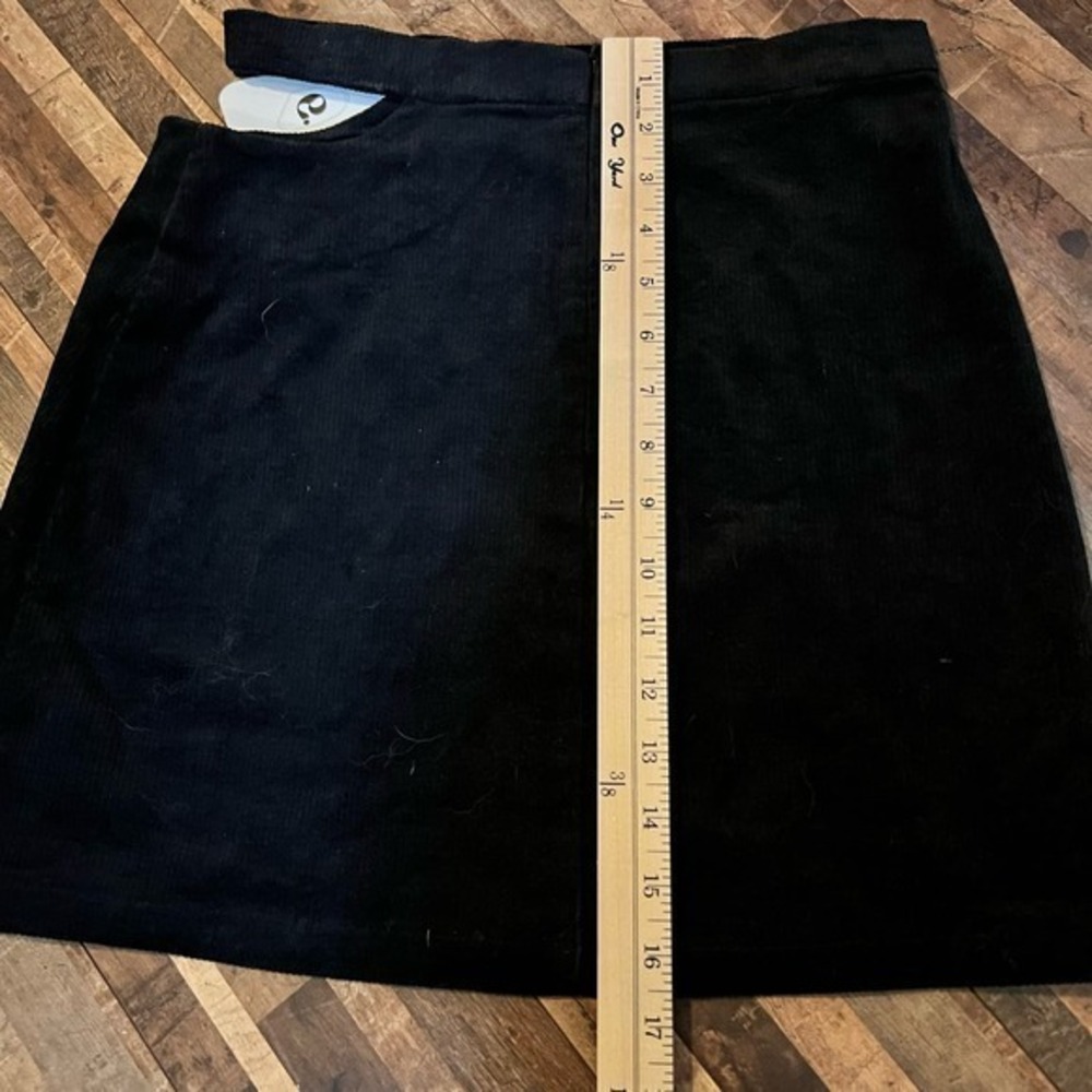 Elodie Black Corduroy Mini Skirt‎ Womens Size M Cotton Blend New with Tags - Picture 8 of 9